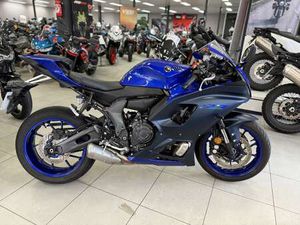 YAMAHA YZF-R7