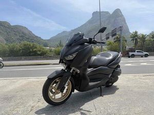YAMAHA XMAX 250
