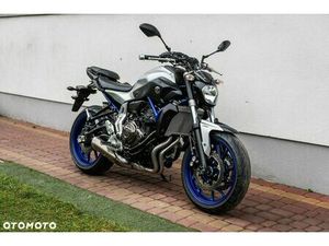 YAMAHA MT