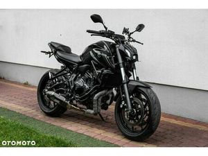 YAMAHA MT
