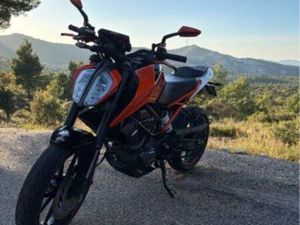 KTM DUKE 125