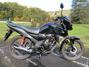 HONDA CB125F COMME NEUVE SOUS GARANTIE CONSTRUCTEUR > 2027