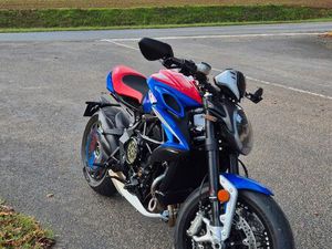 MV AGUSTA DRAGSTER 800 RR AMERICA - EDITION LIMITÉE