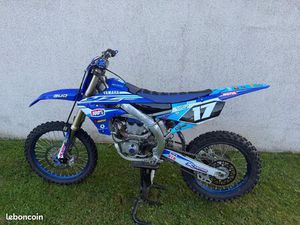 YAMAHA 250 YZF ÉTAT IMPECCABLE