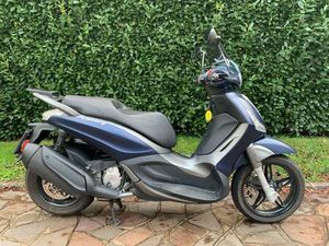 VENDO PIAGGIO BEVERLY 350 ABS (2016 - 20) USATA A SARONNO (CODICE 9893949) - MOTO.IT