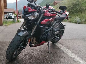STREET TRIPLE RS 2023
