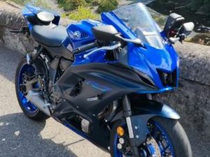 YAMAHA YZF R7 2022 A2