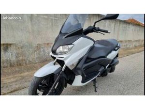 SCOOTER YAMAHA 250 XMAX 2011 BON ÉTAT 1450EURP