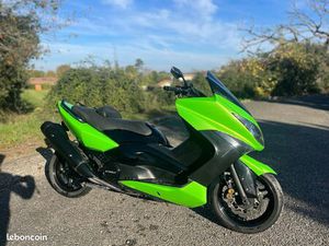 YAMAHA TMAX 500 ABS – 2009 – 29 000 KM – 1ʳᵉ MAIN – EXCELLENT ÉTAT