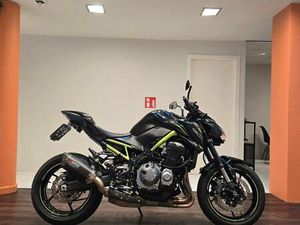 ② KAWASAKI Z 900 PERFORMANCE**2019**10.500KM**GARANTIE