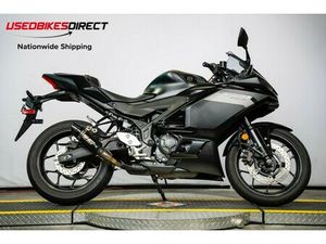 2025 YAMAHA YZF-R3 - $5,999.00
