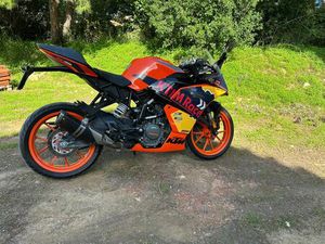 KTM RC125 ESPECIAL BENFICA