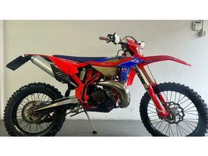 VENDO BETAMOTOR RR 250 2T ENDURO RACING (2023) USATA A AREZZO (CODICE 9893680) - MOTO.IT