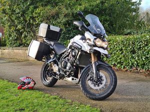 TRIUMPH EXPLORER XC MODEL, TOP OF THE RANGE SPEC 1215 CC