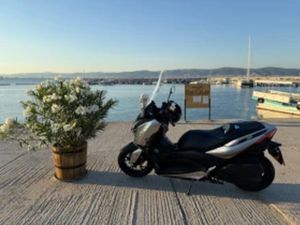 YAMAHA X-MAX