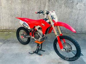 HONDA CRF 250 4 TEMPI