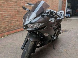 KAWASAKI NINJA 650 SUPER SPORTS PETROL MANUAL EURO 5 (68 PS) 649 CC