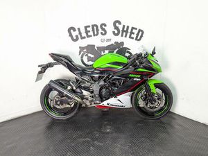 KAWASAKI NINJA 125 EURO 5 125 CC