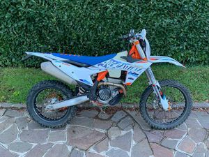 VENDO KTM 250 EXC-F SIX DAYS (2024) USATA A SARONNO (CODICE 9893947) - MOTO.IT