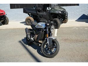 2018 HUSQVARNA MOTORCYCLES VITPILEN 701