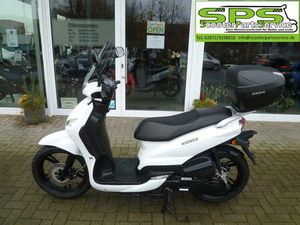 PEUGEOT KISBEE M 125 WEIß 99 KM/H ROLLER SCOOTER TOPCASE SPS