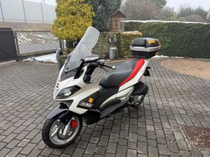 SKUTER APRILIA SR 300 ZABRZEG