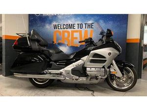 VENDO HONDA GL 1800 GOLD WING (2012 - 17) USATA A GAZZADA SCHIANNO (CODICE 9894062) - MOTO.IT