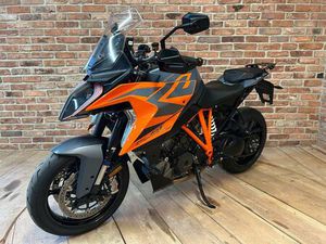 KTM 1290 SUPER DUKE GT
