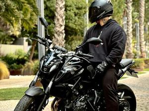 MT 07 PURE DE 2023 POUCOS KM MINA DE ÁGUA