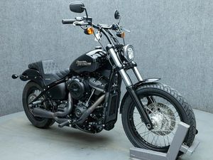 2018 HARLEY DAVIDSON FXBB STREET BOB