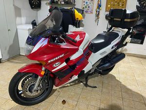 HONDA CBR 1000 F ALFARELOS