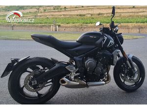 TRIUMPH TRIDENT 660