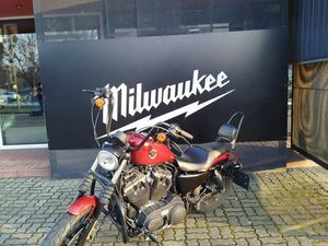 HARLEY-DAVIDSON SPORTSTER IRON 883