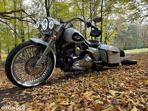 HARLEY-DAVIDSON TOURING ROAD KING