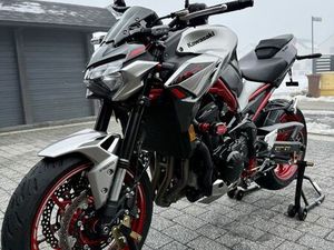 KAWASAKI Z900 PELNA MOC 125 KONI 2024R JEDEN WL. OD NOWOŚCI RATY OBORA