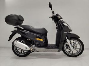 PIAGGIO CARNABY 125 ES NISKI PRZEBIEG 11851 KM GLOMSK