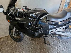 TOP SUZUKI GSX 600 F(GN72B) SCHWARZ, TÜV 11/2026, 86PS (OLDTIMER)
