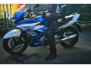 SUZUKI INAZUMA GW 250 F