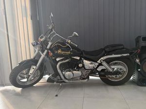 SUZUKI INTRUDER 800
