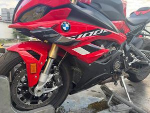 BMW S1000RR UNFALL