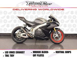 2022 APRILIA® RSV4 1100