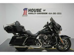 2016 HARLEY-DAVIDSON® ULTRA LIMITED LOW VIVID BLACK