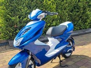 YAMAHA AEROX - STRAK IN DE LAK! — SCOOTERS | YAMAHA — MARKTPLAATS