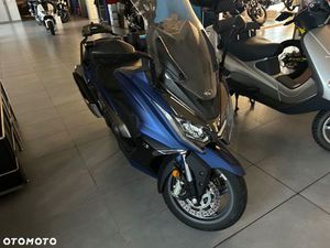 KYMCO AK 550