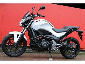 HONDA NC 750 ERST 6051KM GELAUFEN