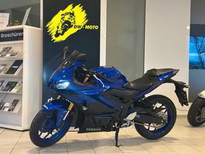 YAMAHA YZF-R3 / ERSTE HAND / TÜV NEU / WENIG KM.
