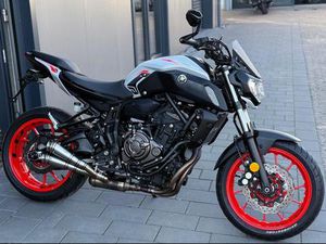 YAMAHA MT-07 *TOP ZUSTAND*TOP ZUBEHÖR*A2 MÖGLICH*