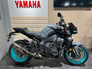 YAMAHA MT-10 *AKRAPOVIC*KZH*HEBELPROTEKTOR-BLINKER*