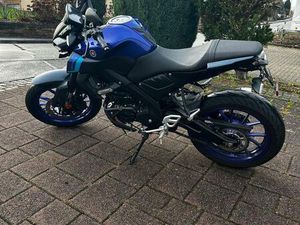 YAMAHA MT-125 DEEP PURPLISH BLUE METALLIC