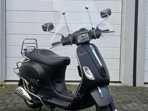VESPA S50 4T — SCOOTERS | PIAGGIO — MARKTPLAATS